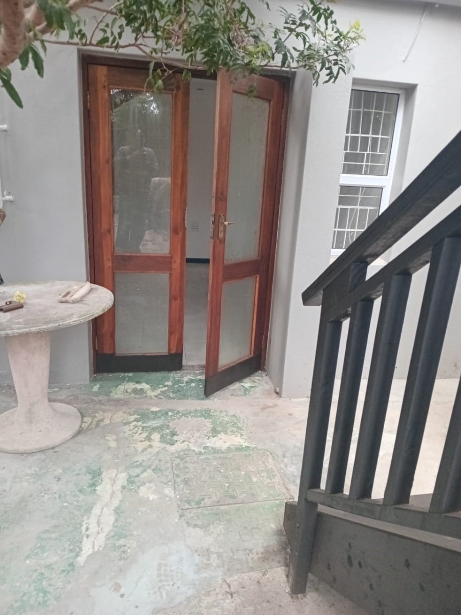 To Let 1 Bedroom Property for Rent in Plumstead Western Cape